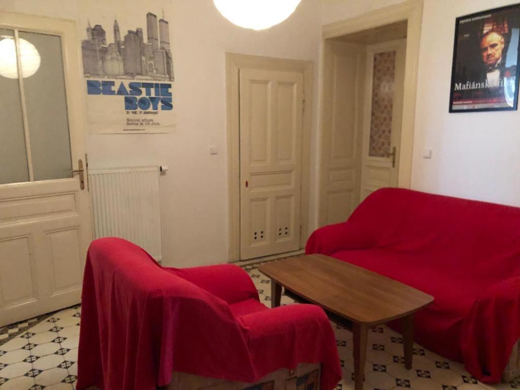 Chez Jitka Et Gautier - A Great Alternative To A Hotel ปราก ภายนอก รูปภาพ