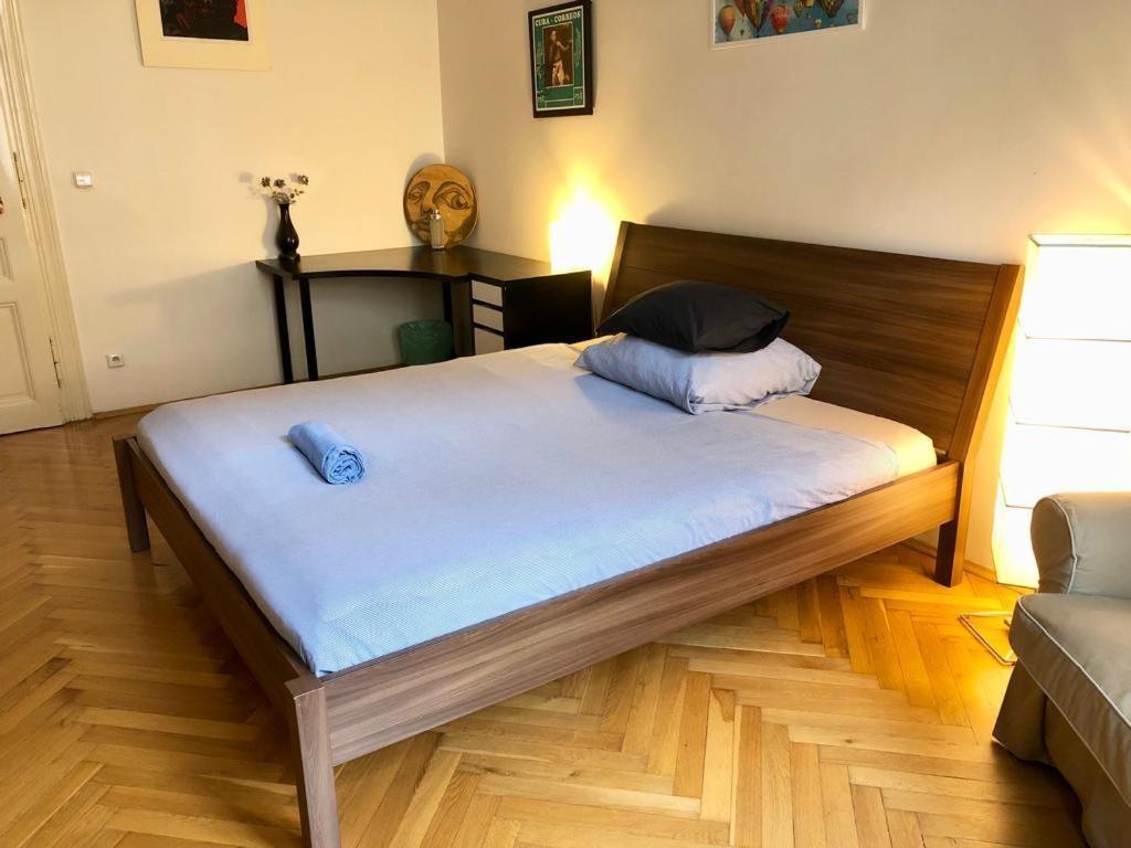 Chez Jitka Et Gautier - A Great Alternative To A Hotel ปราก ภายนอก รูปภาพ