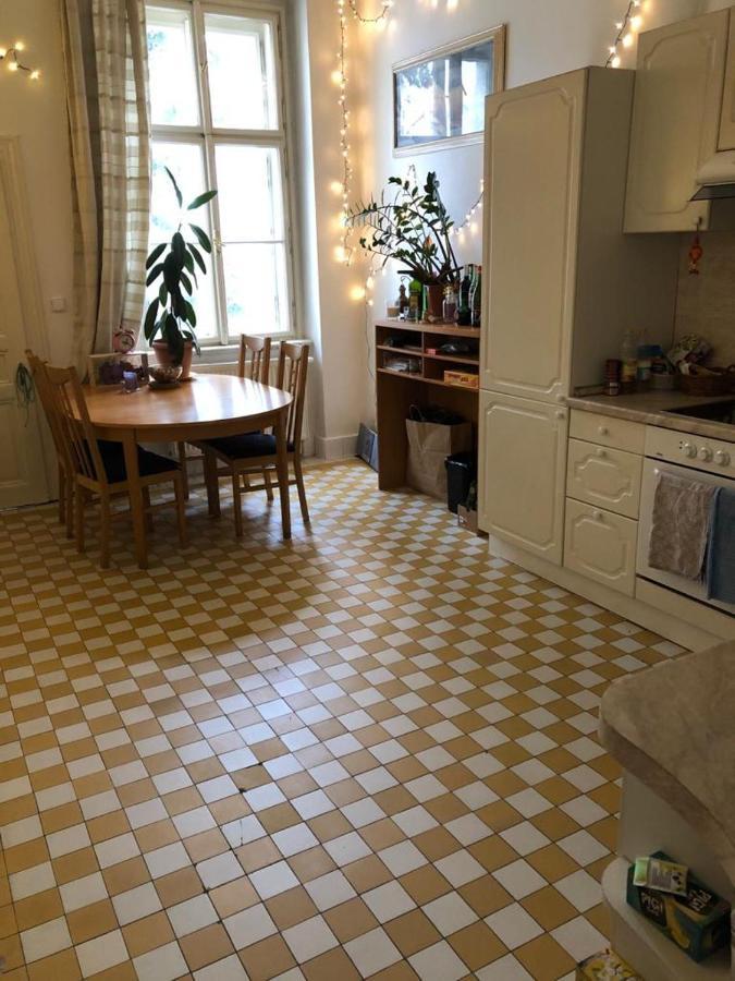 Chez Jitka Et Gautier - A Great Alternative To A Hotel ปราก ภายนอก รูปภาพ